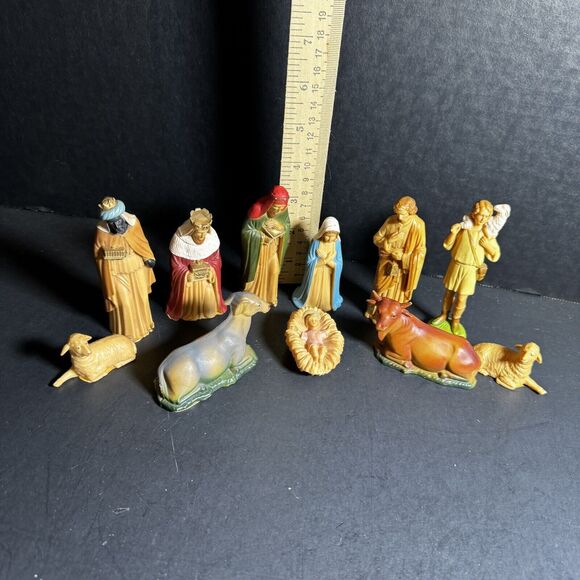 Vintage Nativity Set [Item 0044] - Picture 5 of 5